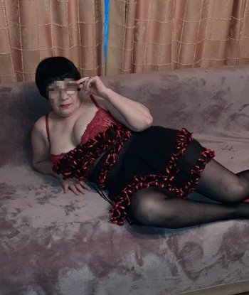 Живу в Москве, и моя стройная фигура и упругая грудь будут идеальным дополнением к нашей встрече. Я умелая и опытная в постели, смогу удовлетворить все твои сексуальные желания. У меня есть много возможностей, чтобы разнообразить нашу встречу - от классического секса до ролевых игр и экспериментов. Ты можешь рассчитывать на дискретность и конфиденциальность. Фото и отзывы обо мне ты можешь найти на моей страничке. Позвони мне и не упусти возможность окунуться в мир наслаждения и удовлетворения! 🌹💋💫 Полинарька